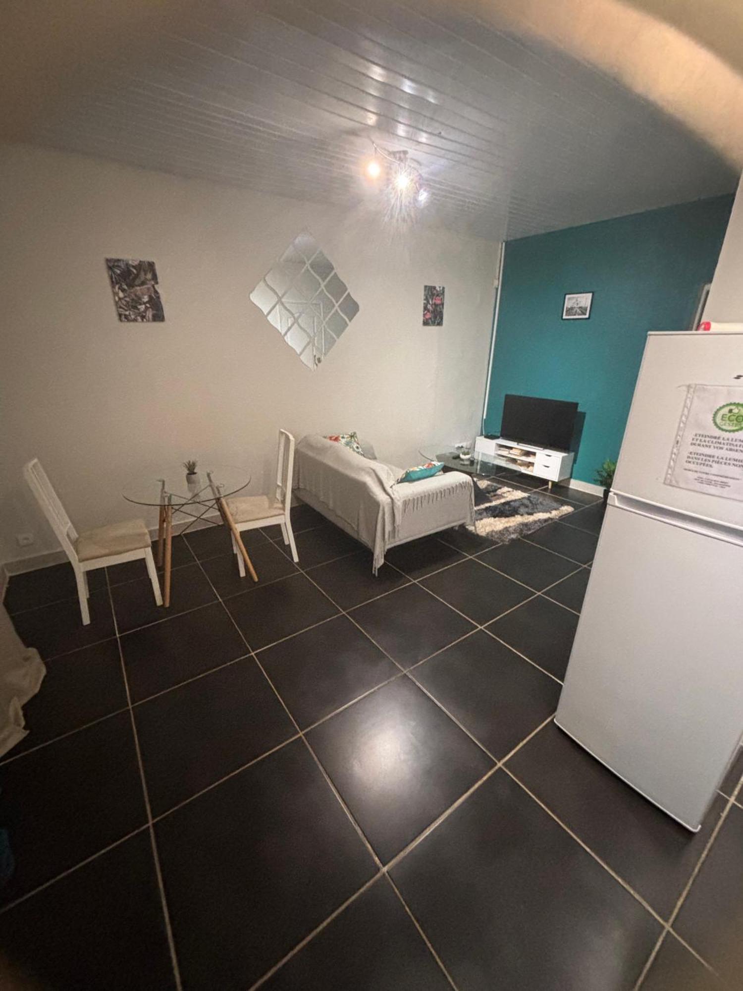 Sermie T2 Climatise Avec Piscine Kourou Zewnętrze zdjęcie